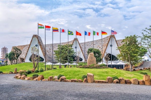 Làng Cà phê Trung Nguyên